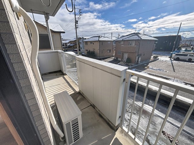 バルコニー　掲載写真は同型モデルを掲載しております。実際のお部屋と仕様等