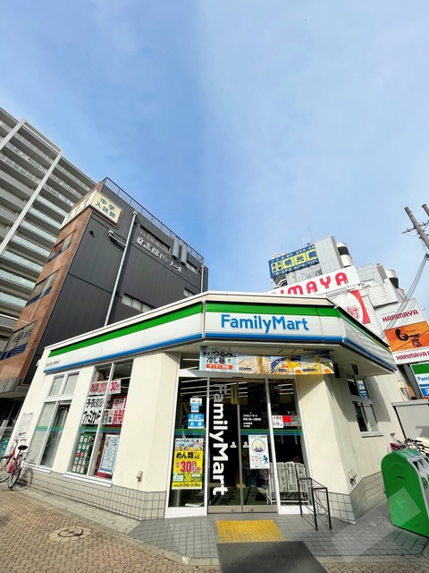 コンビニ　ファミリーマート京屋三国ヶ丘駅（コンビニ）まで614m