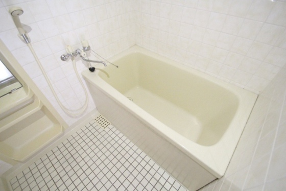 バス・シャワールーム　※別の部屋の写真です