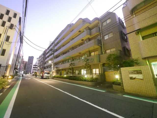 建物外観　ニューハイツ新神楽坂