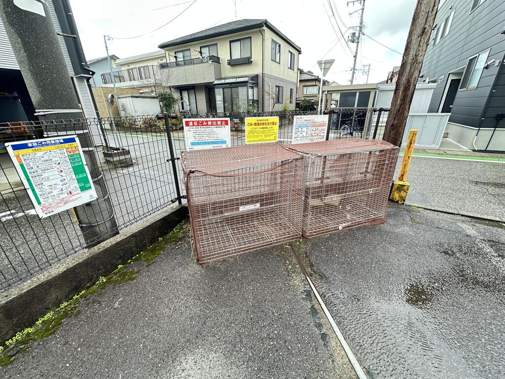 その他共有部分　敷地内ゴミ捨て場
