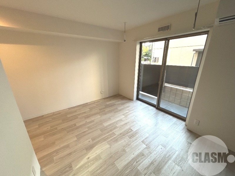 居室・リビング　明るいお部屋です♪