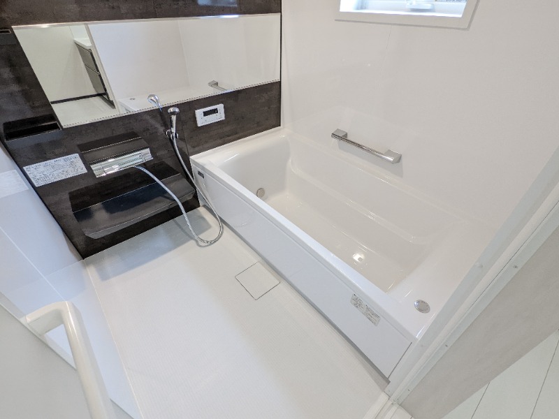 バス・シャワールーム　図面と現状に相違がある場合には現状を優先