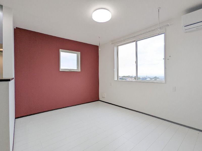 居室・リビング　図面と現状に相違がある場合には現状を優先