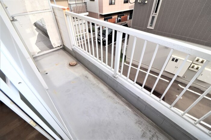 バルコニー　203 バルコニー