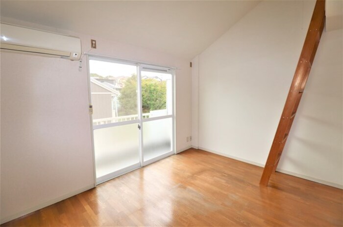 居室・リビング　203 洋室