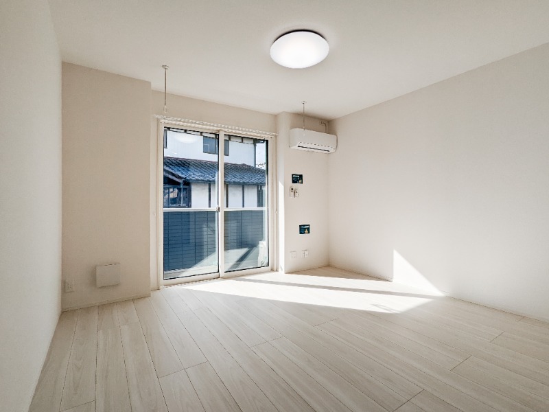 居室・リビング　図面と現状に相違がある場合には現状を優先