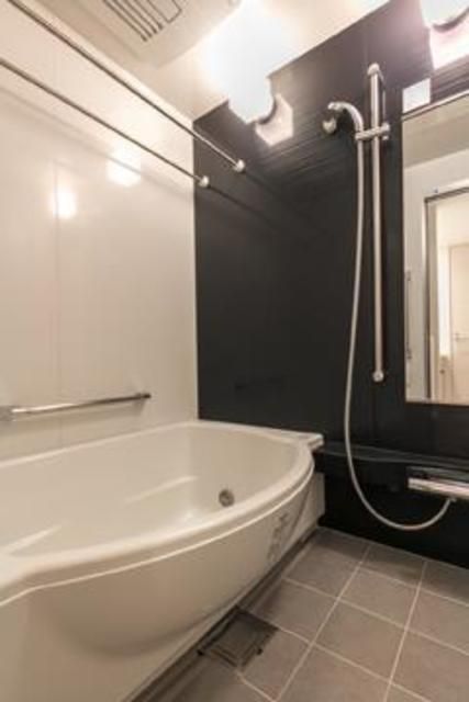 バス・シャワールーム　写真は同タイプ住居です。