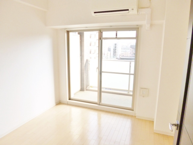 居室・リビング　エアコン付き