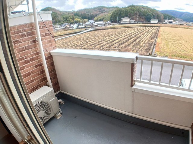 バルコニー　落ち着いた時間を過ごせるバルコニーです