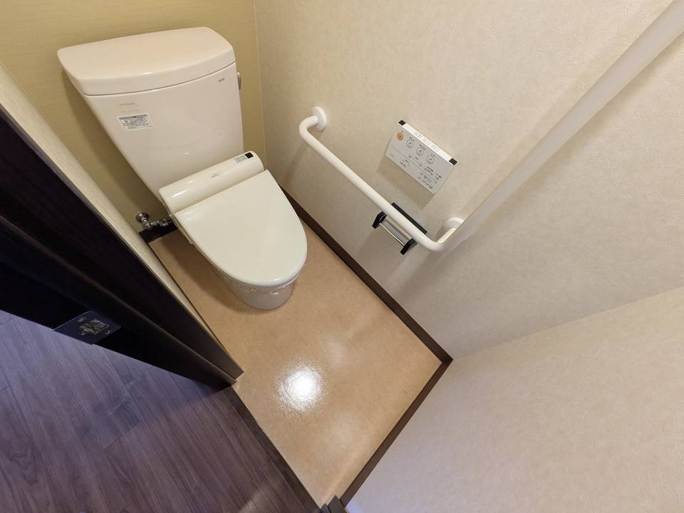 トイレ　トイレ