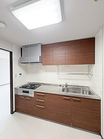 キッチン　※反転タイプです