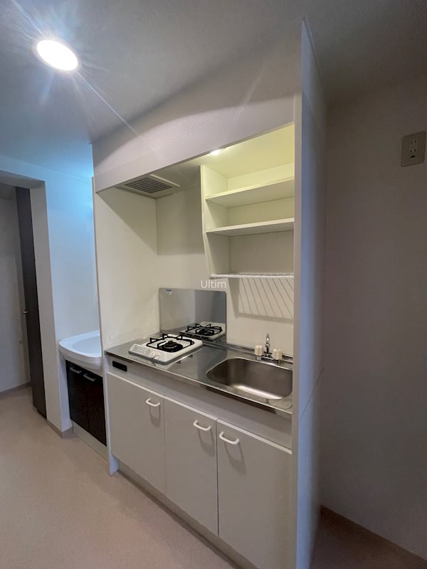 キッチン　※同タイプの他のお部屋です