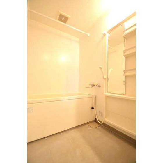 バス・シャワールーム　バスルーム