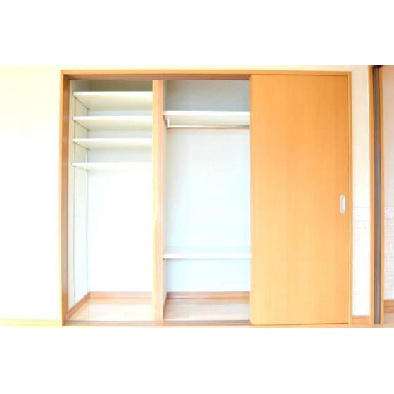 収納　クローゼット