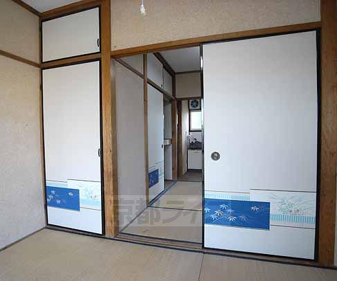 居室・リビング　柄が渋いです。