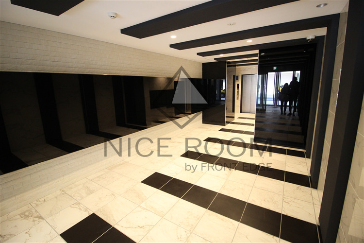 エントランス　サムティ本町EAST THE MARKS　エントランス