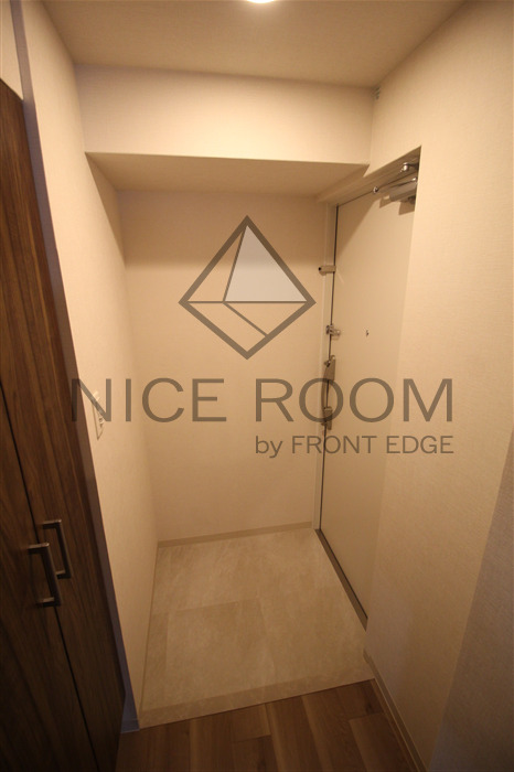 玄関　サムティ本町EAST THE MARKS　玄関