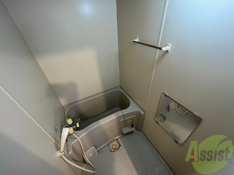 バス・シャワールーム　お風呂です。ゆっくりお風呂につかるのも体に良いですね～