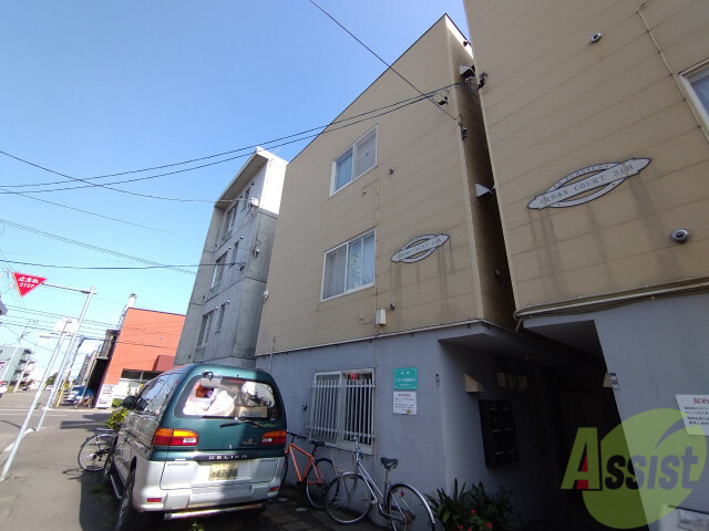 建物外観　札幌市北区北３１条西「アーバンコート北３１Ａ」