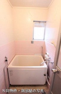 バス・シャワールーム　※別号室の為、現況優先