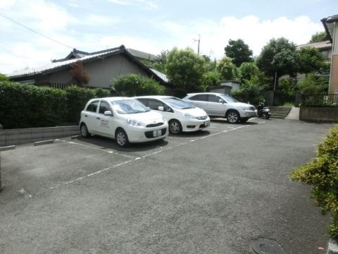 メゾン南春日丘　その他共有部分　駐車場