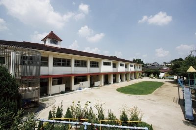 メゾン南春日丘　茨木市立沢池幼稚園（その他　555m）