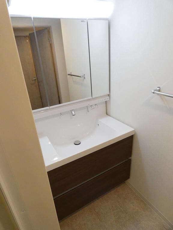 洗面設備　洗面設備