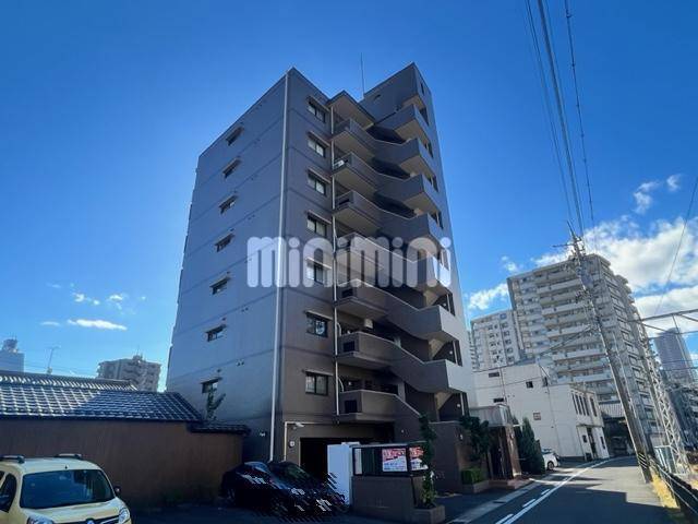 建物外観　オートロック完備の鉄筋マンションです