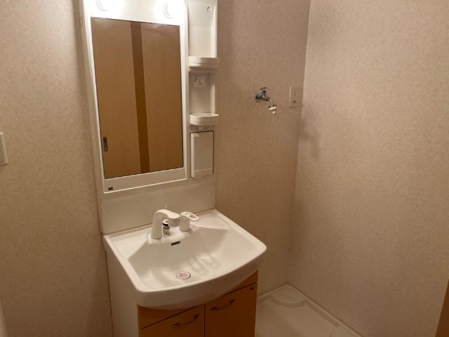 洗面設備　洗髪洗面化粧台