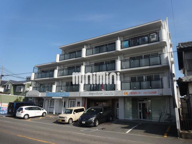 建物外観　明るい建物です。