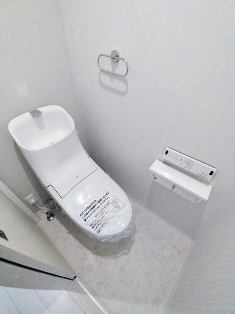 トイレ　★洗浄便座付きのトイレです★