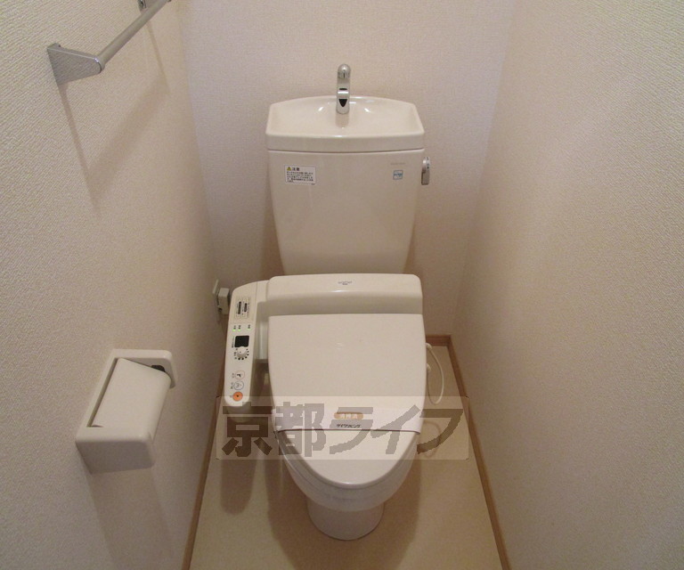 トイレ　清潔感のあるトイレになります。