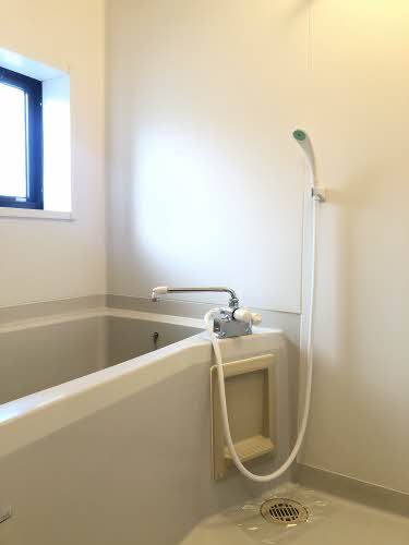 バス・シャワールーム　浴室