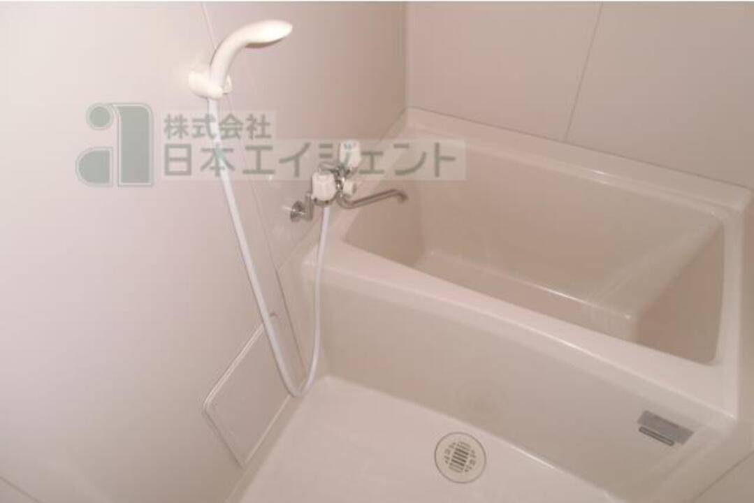 バス・シャワールーム　浴室