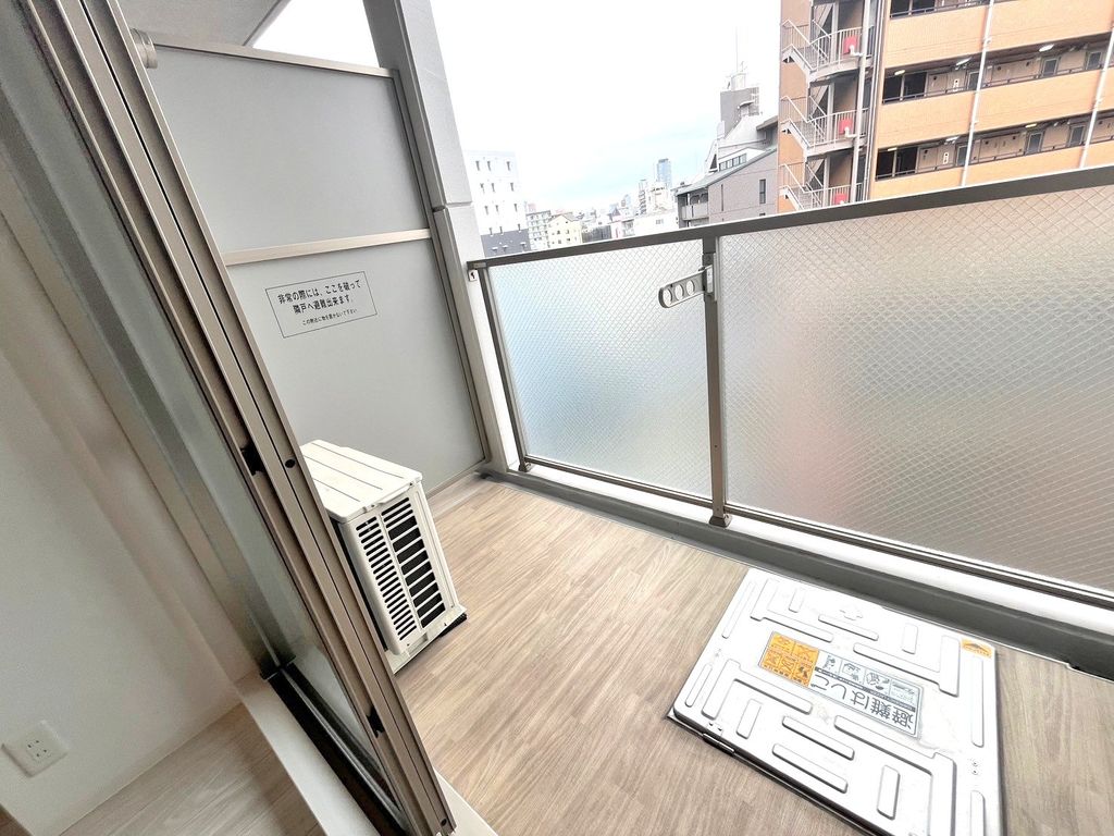 バルコニー　バルコニー