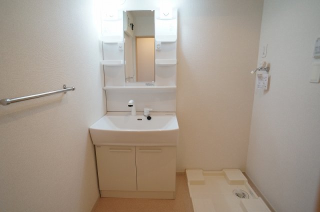 洗面設備　忙しい朝には欠かせない洗面所です