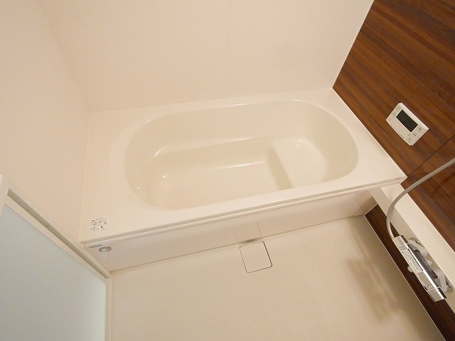 バス・シャワールーム　ゆったり過ごせるお風呂です