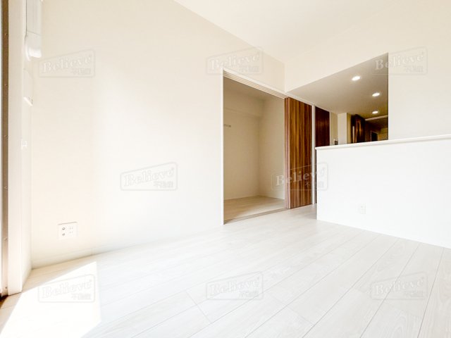 居室・リビング　明るいリビングです☆