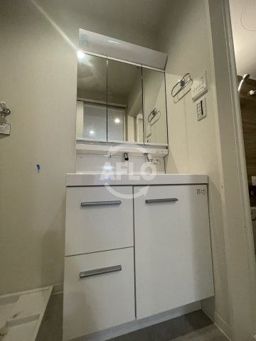 洗面設備　マノワール今里　独立洗面台