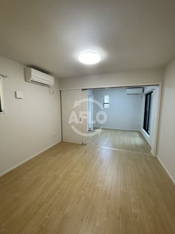 居室・リビング　マノワール今里　リビング