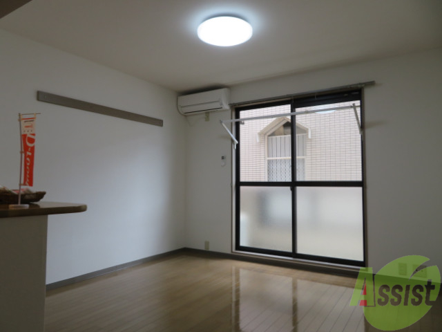 居室・リビング　１０．６帖もあるゆったりとしたリビングですね。