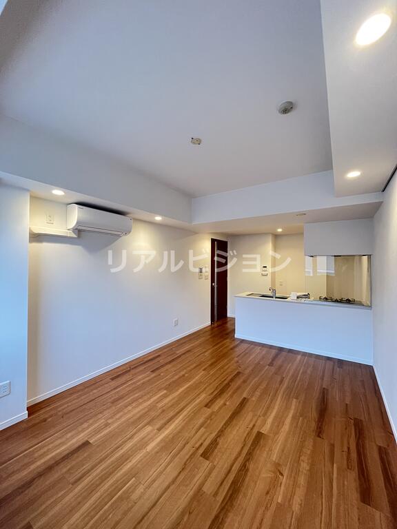 居室・リビング　別号室の参考写真です。