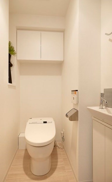 トイレ　別号室参考写真