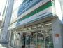 コンビニ　ファミリーマート横須賀汐入駅前店（コンビニ）まで1078m