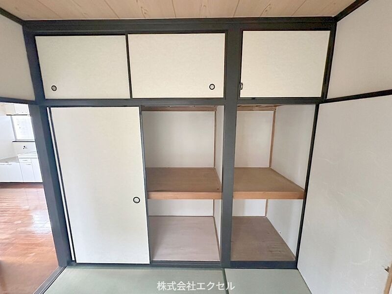 収納　押入れ