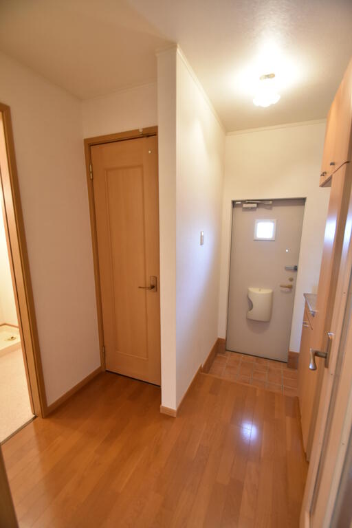 玄関　下駄箱付いています。