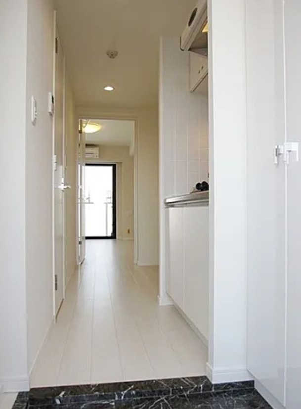 玄関　弊社は都内全域の物件をご紹介可能です！