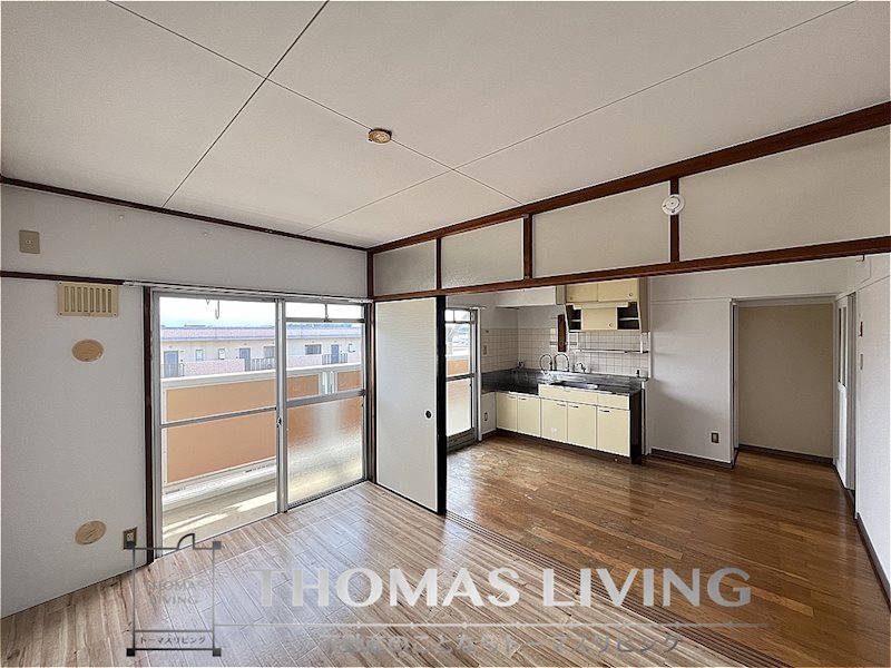 居室・リビング　日当たり良好ですよ。