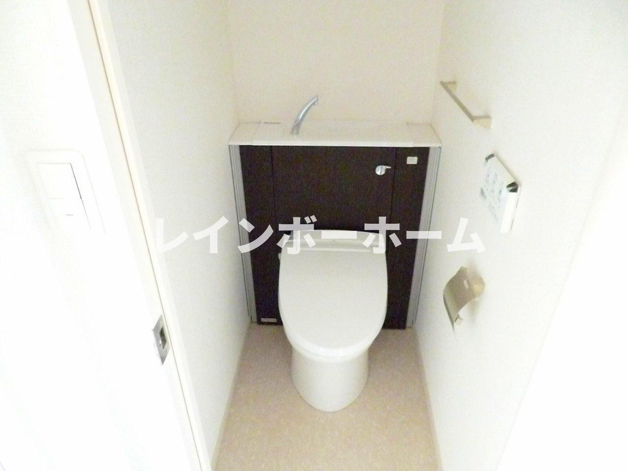 トイレ　同物件別号室参考写真です。